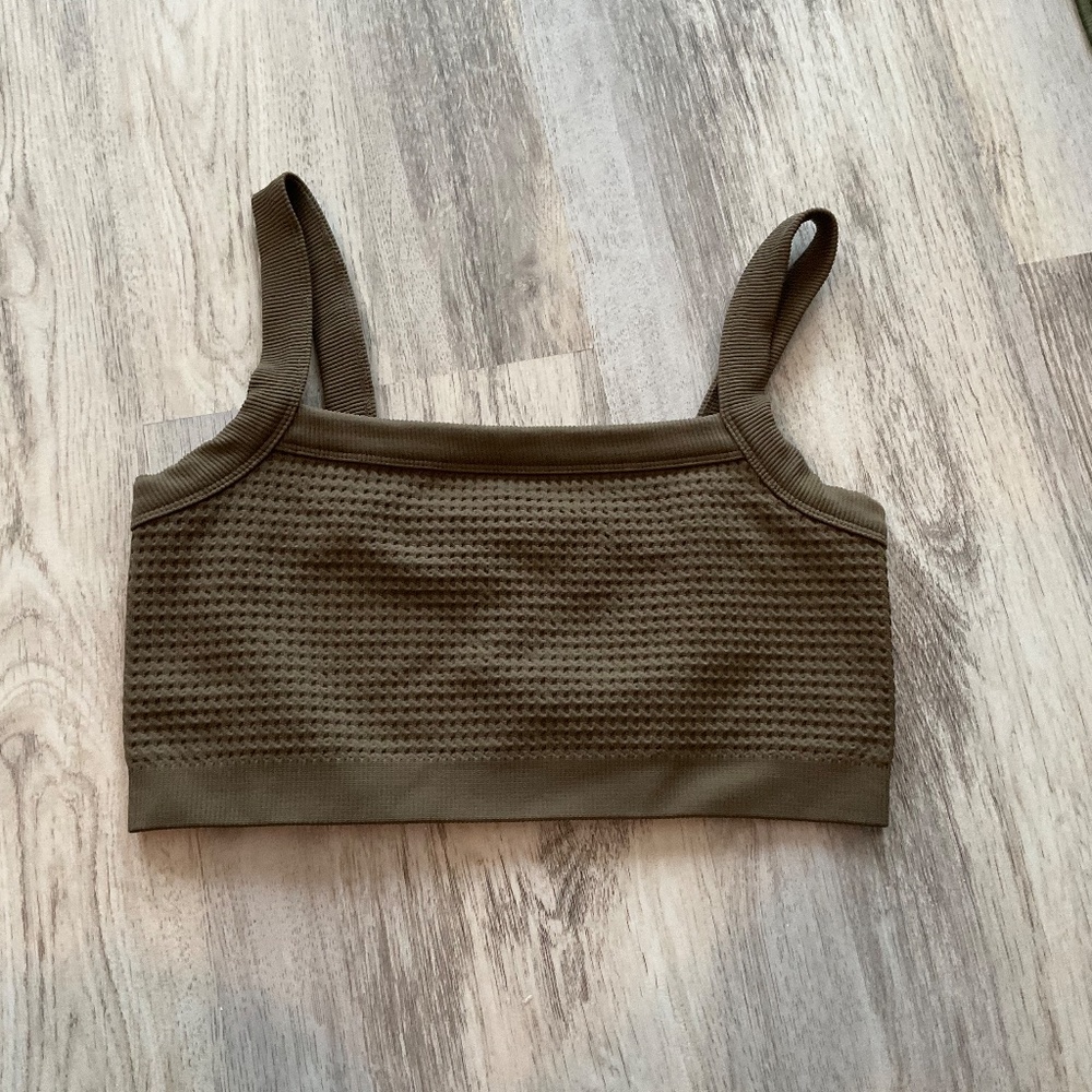 NWOT good American cropped top